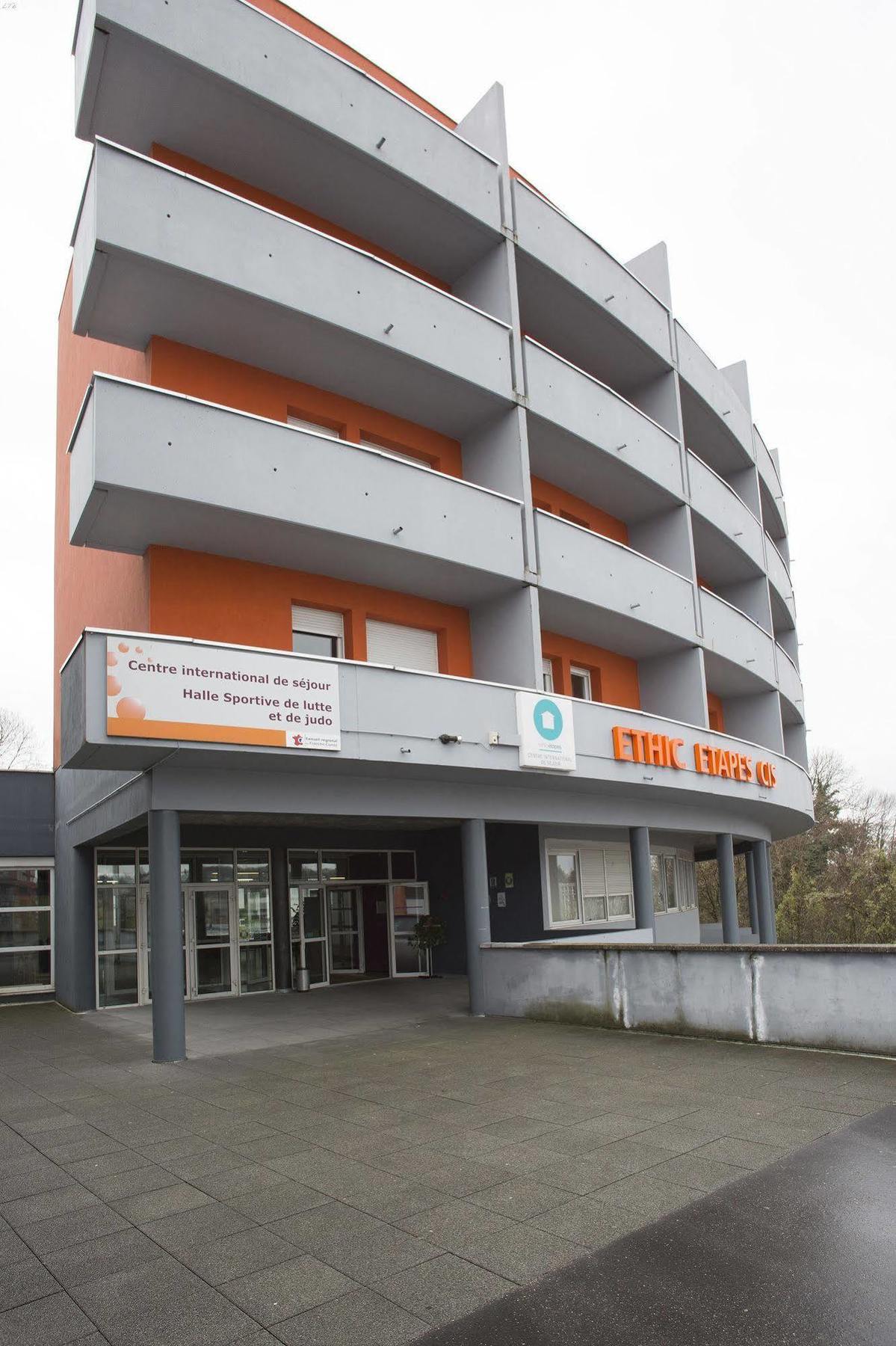 Ethic Etapes Cis De Besancon Aparthotel Exteriör bild